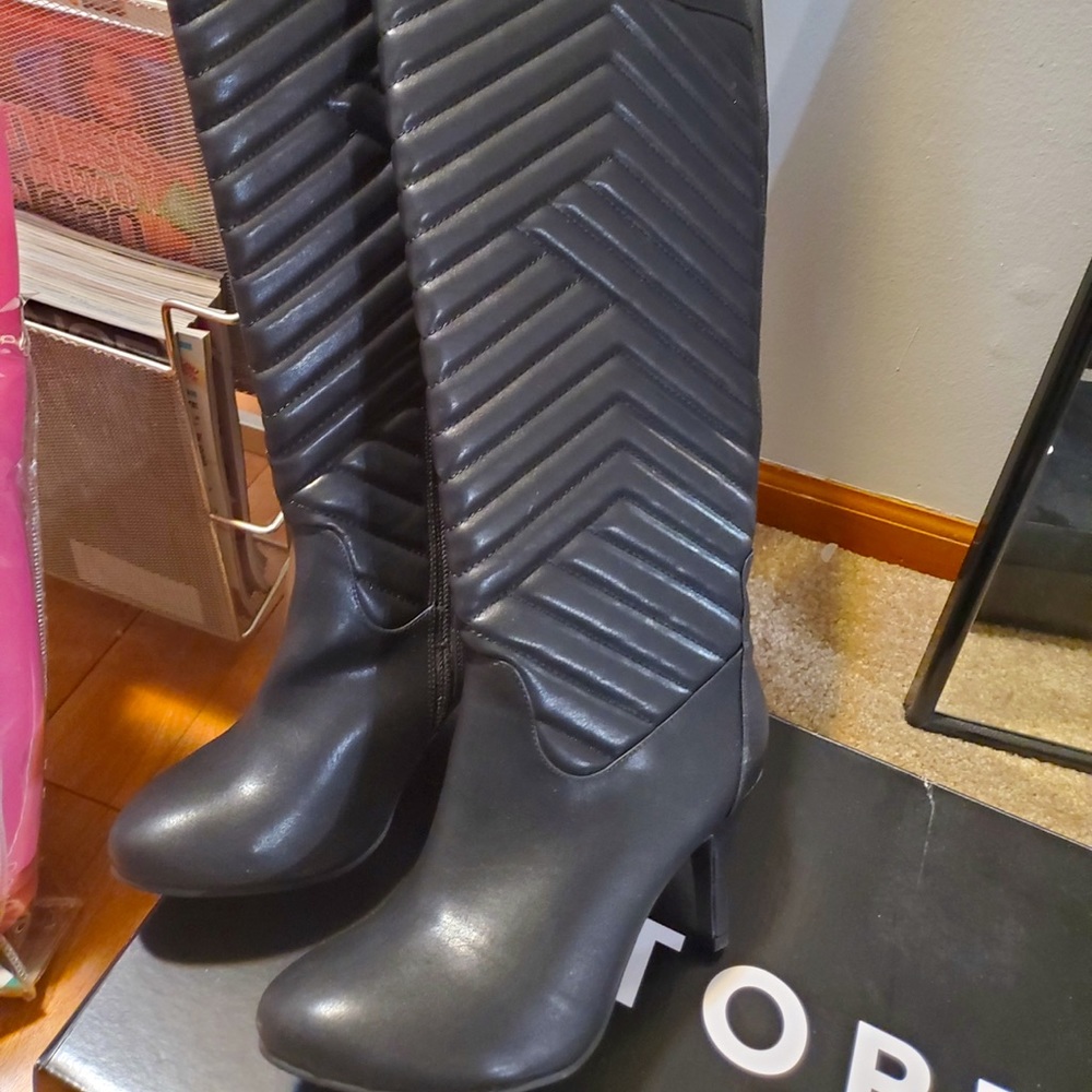 Brand new in box Torrid Quilted Knee boots